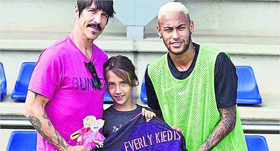 Neymar Se Junta Con Vocalista De Los Red Hot Chili Peppers Video