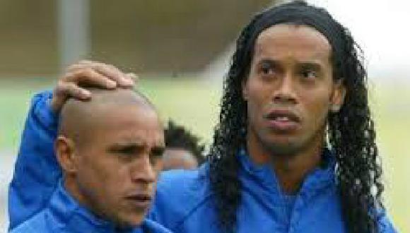 Ronaldinho y ​Roberto Carlos se juntarán en partido homenaje al marroquím Mustafá Hadji 