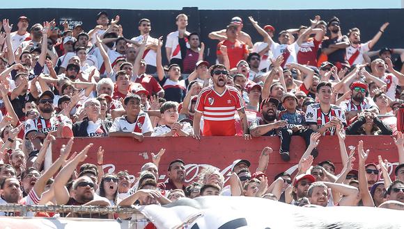Hinchas de River Plate preocupados por prohibición de la Conmebol (Foto: EFE)