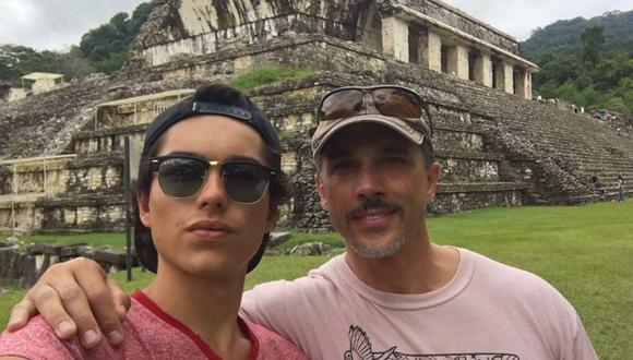 Sergio Mayer defiende a su hijo con Bárbara Mori tras polémica por ‘Rebelde’: “Él ya afrontó su responsabilidad”. (Foto: Facebook).