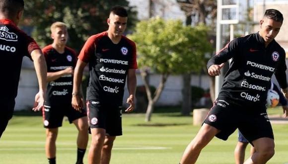 El periodista de ESPN, Maks Cárdenas ha sugerido que si los jugadores de la selección de Chile no pueden salir de Italia por las medidas sanitarias por coronavirus, la ANFP debería pedir postergar el partido por Eliminatorias ante Perú.