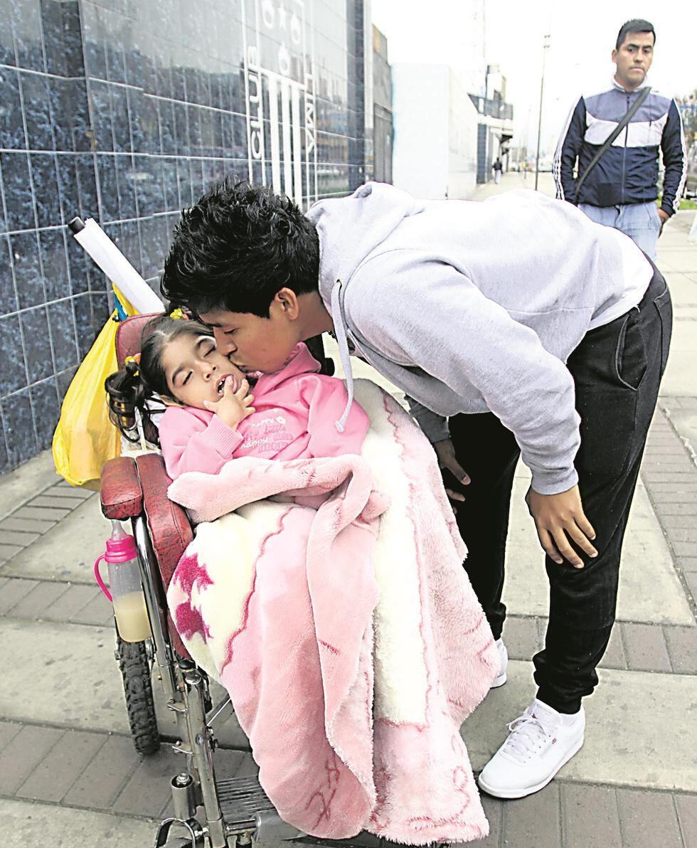 Alianza Lima: El buen corazón de los futbolistas a pesar del título perdido [FOTOS]