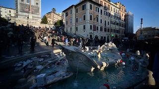 Europa League: Hinchas del Feyenoord se enfrentan a la policía en Roma [VIDEO]