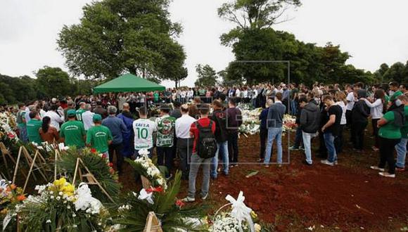 ​Chapecoense: Así fue el entierro del presidente Sandro Luiz Pallaoro