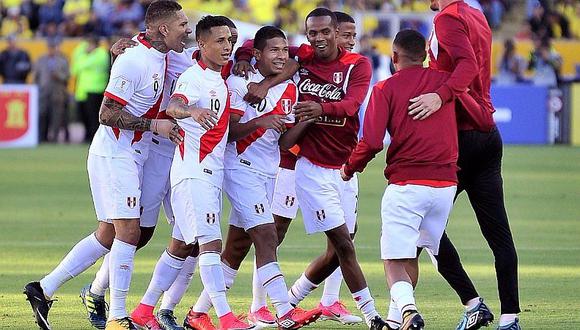 Selección peruana celebró en el avión triunfo ante Ecuador  [VIDEO]