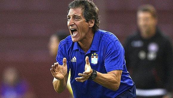 Mario Salas: "No nos incomoda que nos pongan la mochila de favoritos"