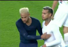 Miguel Trauco y Neymar intercambiaron camisetas tras goleada 6-1 de PSG contra Saint-Étienne [VIDEO]