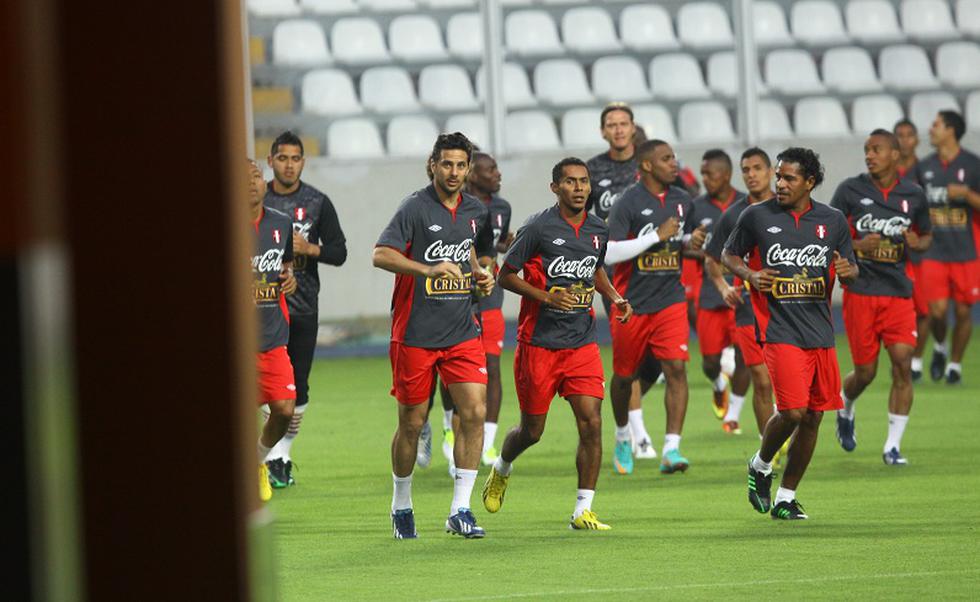Perú realizó reconocimiento del campo del Estadio Nacional [FOTOS]