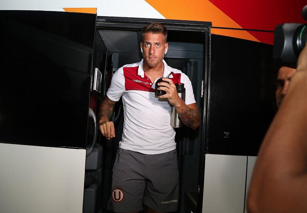 Así fue la llegada de Universitario al Mansiche para la 'Noche Crema' | FOTOS