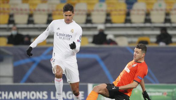 Raphael Varane destacó la capacidad de Real Madrid para salir de momentos difíciles. (Foto: EFE)