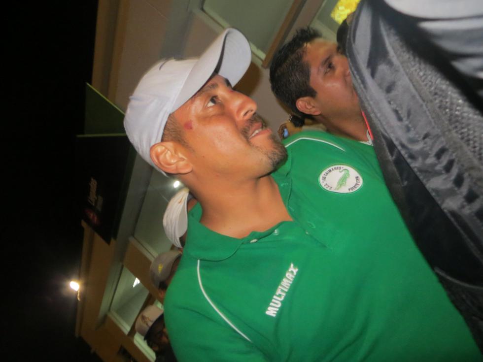 Hinchas les dieron la bienvenida a Los Caimanes en Chiclayo [FOTOS]