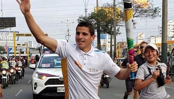 Roberto Siucho troleó a Aldo Corzo tras posar con la antorcha de los Juegos Parapanamericanos Lima 2019 | FOTO