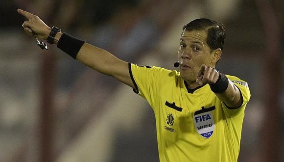 En Paraguay desconfían de Víctor Hugo Carrillo por ser el árbitro ante Colombia | FOTO