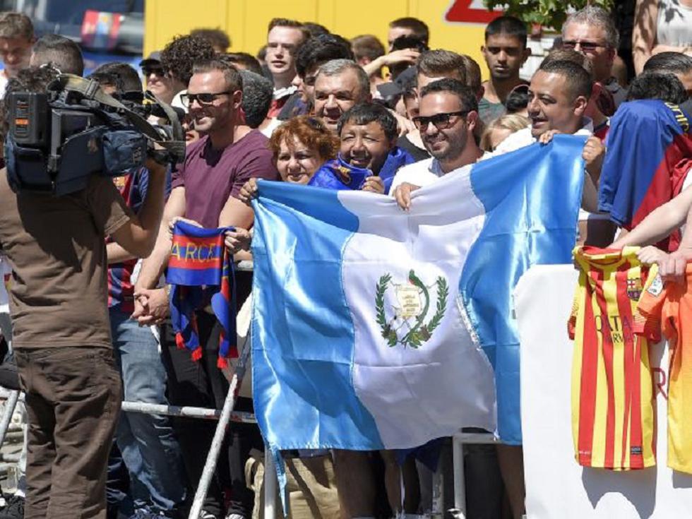 Barcelona llegó a Berlín en medio de gran expectativa [FOTOS]