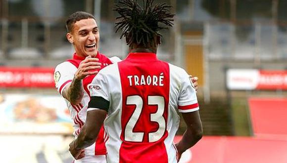 Ajax goleó a VVV-Venlo y sigue en la cima de la Eredivisie. (Foto: Ajax)