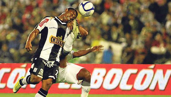 Alianza Lima se despidió de la temporada 2010 empatando 1-1 con an Martín