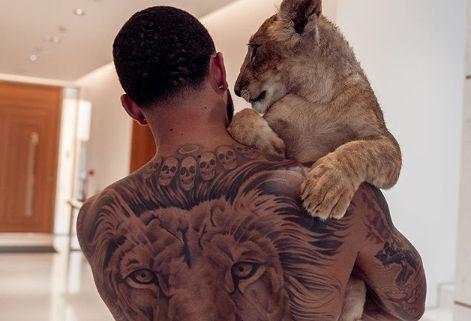 Depay, hincha confeso de Jefferson Farfán, se recupera de una operación de rodilla a la que fue sometido a finales del año pasado. (Foto: Instagram @memphisdepay)