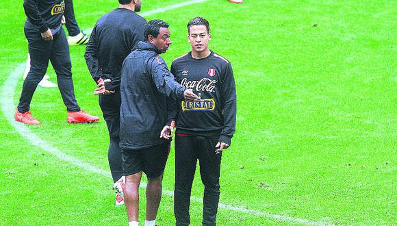 Perú vs. Ecuador: ​​Cristian Benavente recibe consejos de Solano
