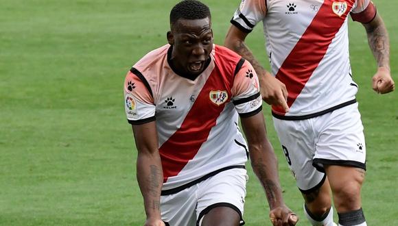 Con el peruano Luis Advíncula, Rayo Vallecano recibe desde las 13:00 horas (horario peruano) al Albacete en el duelo suspendido en diciembre pasado y que correspondía a la fecha 20 de la Liga Smartbank. (FOTO: Twitter - Rayo Vallecano)