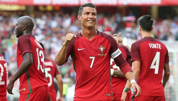 Cristiano Ronaldo hizo el Mannequin Challengue con Portugal [VIDEO]