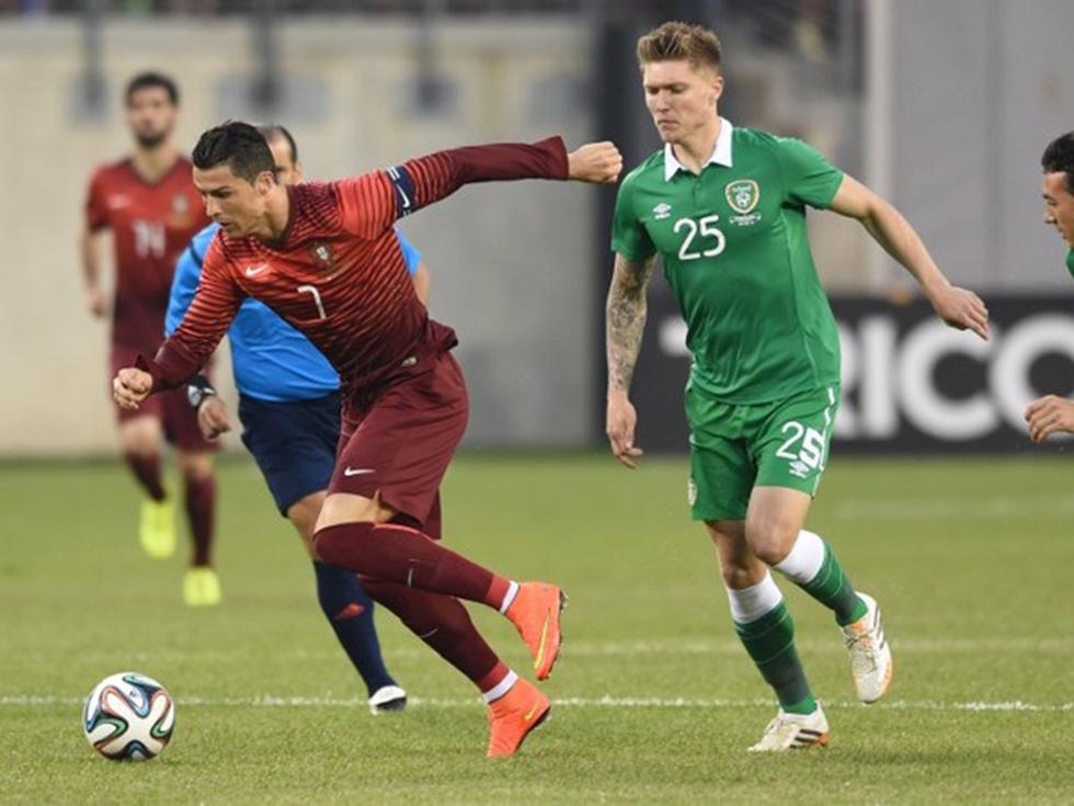 Portugal vs Irlanda: Cristiano Ronaldo mandó un disparo al palo [VIDEO]