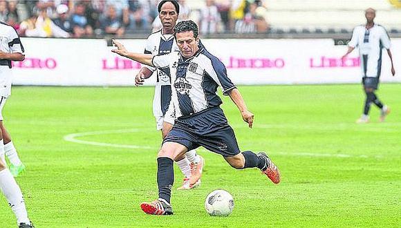 César Cueto recuerda su paso por Alianza Lima en el aniversario del club