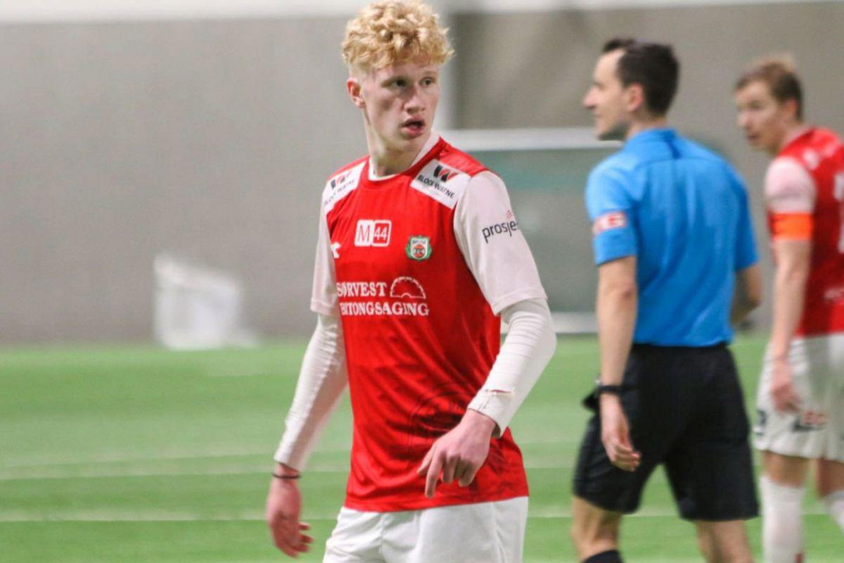 El primo de Erling Haaland no se cansa de meter goles en el tercera división noruega. (Foto: Getty Images)