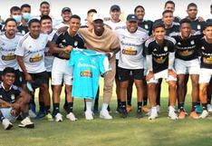No olvida al equipo de sus amores: Luis Advíncula visitó el entrenamiento de Sporting Cristal