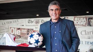 Juan Carlos Oblitas: Acá exigimos más de lo que somos