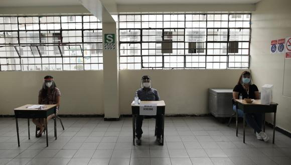 Los electores que no cumplan con ejercer como miembros de mesa pagarán una multa de S/220. (Foto: Anthony Niño de Guzmán / @photo.gec)