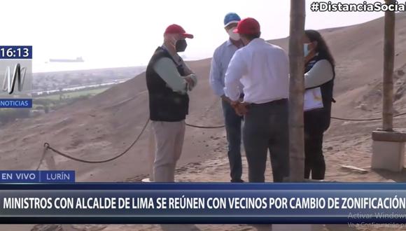 En un momento de la reunión los tres ministros y el alcalde de Lima decidieron conversar a solas, para lo cual los periodistas y personal técnico fueron alejados. (Canal N)