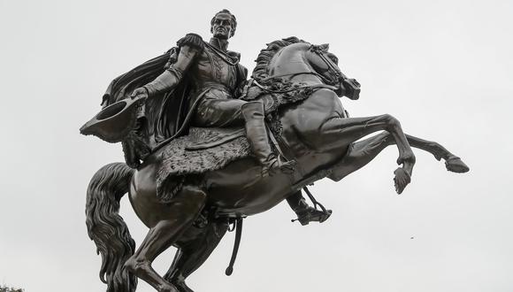 El monumento del libertador Simón Bolívar luce renovado. (Foto: Municipalidad de Lima)