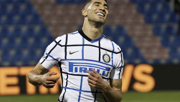 Inter de Milán tiene hasta fines de junio para decidir el destino de Achraf Hakimi.(Foto:Reuters)