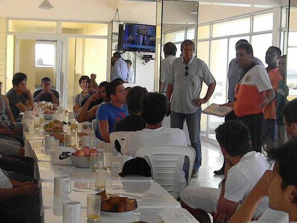 Universitario: Roberto Chale da bienvenida a nuevo plantel 2016 [FOTOS]