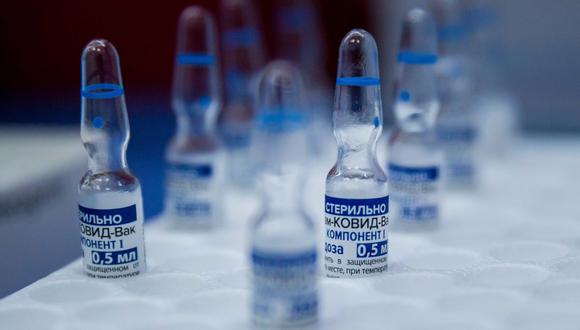 La vacuna rusa Sputnik V ya sido utilizada en varios países con el propósito de controlar la pandemia del COVID-19. (EFE/Miguel Gutiérrez/Archivo)