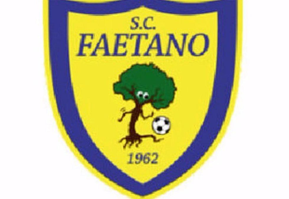 Conoce los 10 escudos de fútbol más raros del mundo [GALERÍA]