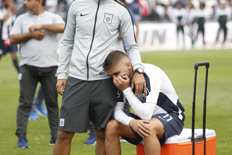 Los jugadores de Alianza Lima abandonaron cabizbajos el campo de Matute tras perder la final | Foto: GEC