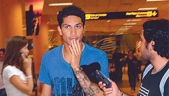 Paolo regresó a Alemania y en aeropuerto estuvo con enamorada Talía Echecopar