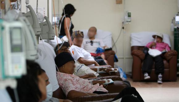 Más de 175,000 pacientes enfrentan enfermedades oncológicas en el Perú. (Foto: GEC)