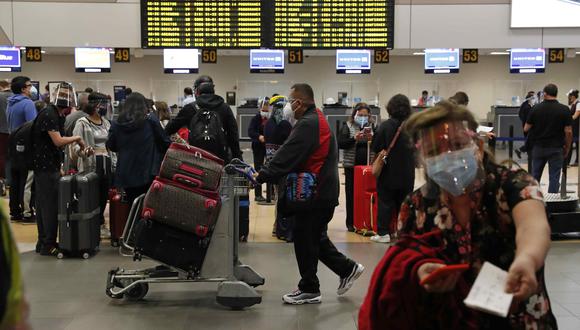 Ministerio Público abre investigación por uso indebido de información personal en puesto de Migraciones en el aeropuerto . (Foto: Leandro Britto / GEC)
