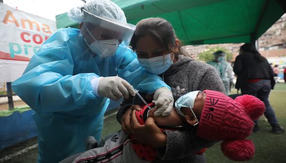 Walter Martos afirmó que el país posee la cantidad de vacunas necesarias para atender la alerta epidemiológica contra la difteria. (Foto: Britanie Arroyo/@photo.gec)