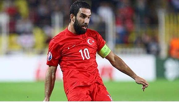 Arda Turan se arrepiente y vuelve a la selección de Turquía