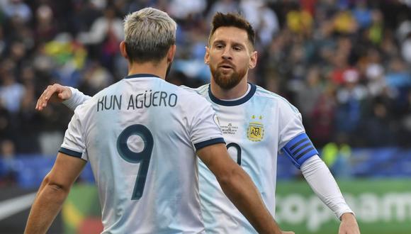 Sergio Agüero y Messi comparten una gran relación de amistad desde hace algunos años. (Foto: AFP)