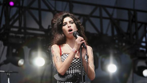La cadena BBC alista un documental sobre la historia de la cantante británica Amy Winehouse. (Foto: AFP)