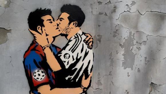 Polémica obra representa el amor prohibido entre hinchas del Real Madrid y Barcelona 