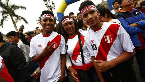 Así se vive el Perú vs. Alemania en la Plaza de Armas [VIDEO]