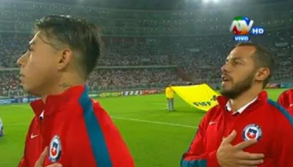 Perú vs Chile: Así silbaron el himno chileno en el Nacional [VIDEO]