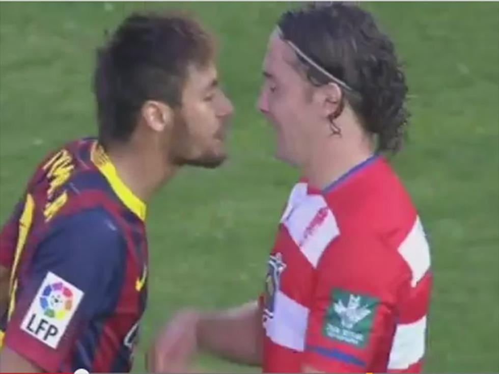 Granada vs Barcelona: Neymar insulta a defensor con el que chocó durante partido [VIDEOS]