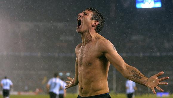 Martín Palermo cumple años y en Argentina recuerdan su polémico gol a Perú
