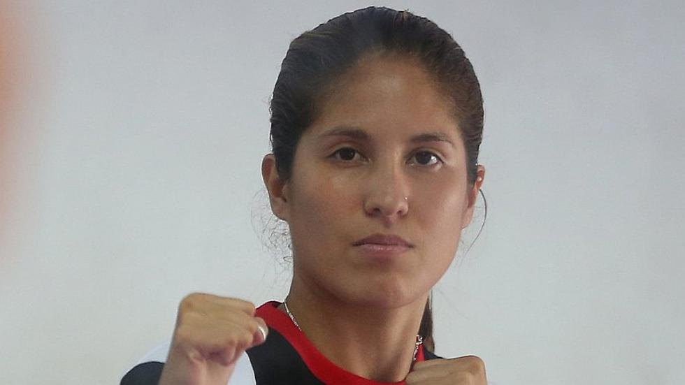 ¡De lo peor! Alexandra Grande recibe propuesta indecente para ser 'dama de compañía' y así responde | FOTO